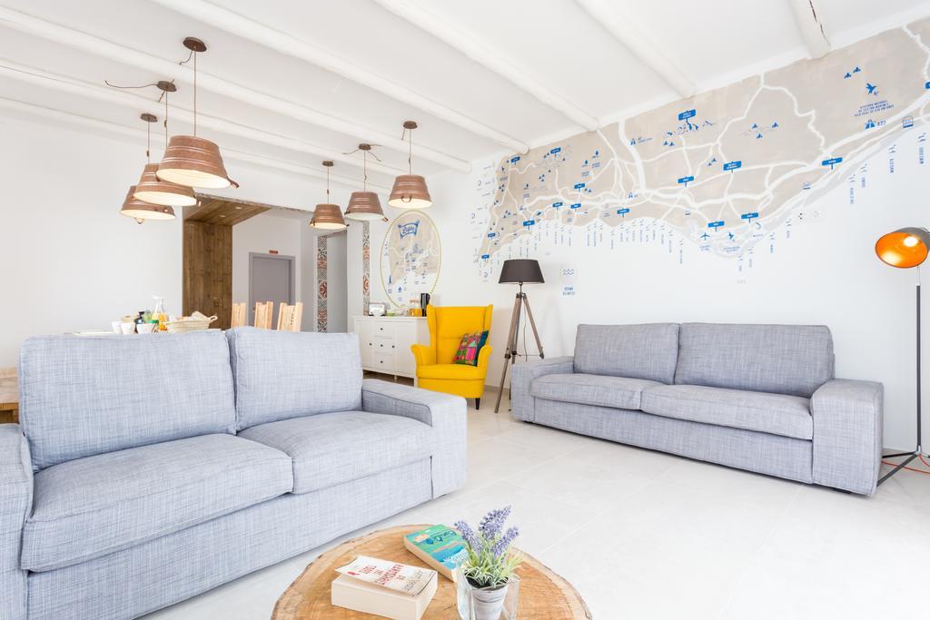 Guesthouse Our House ลากอส ภายนอก รูปภาพ